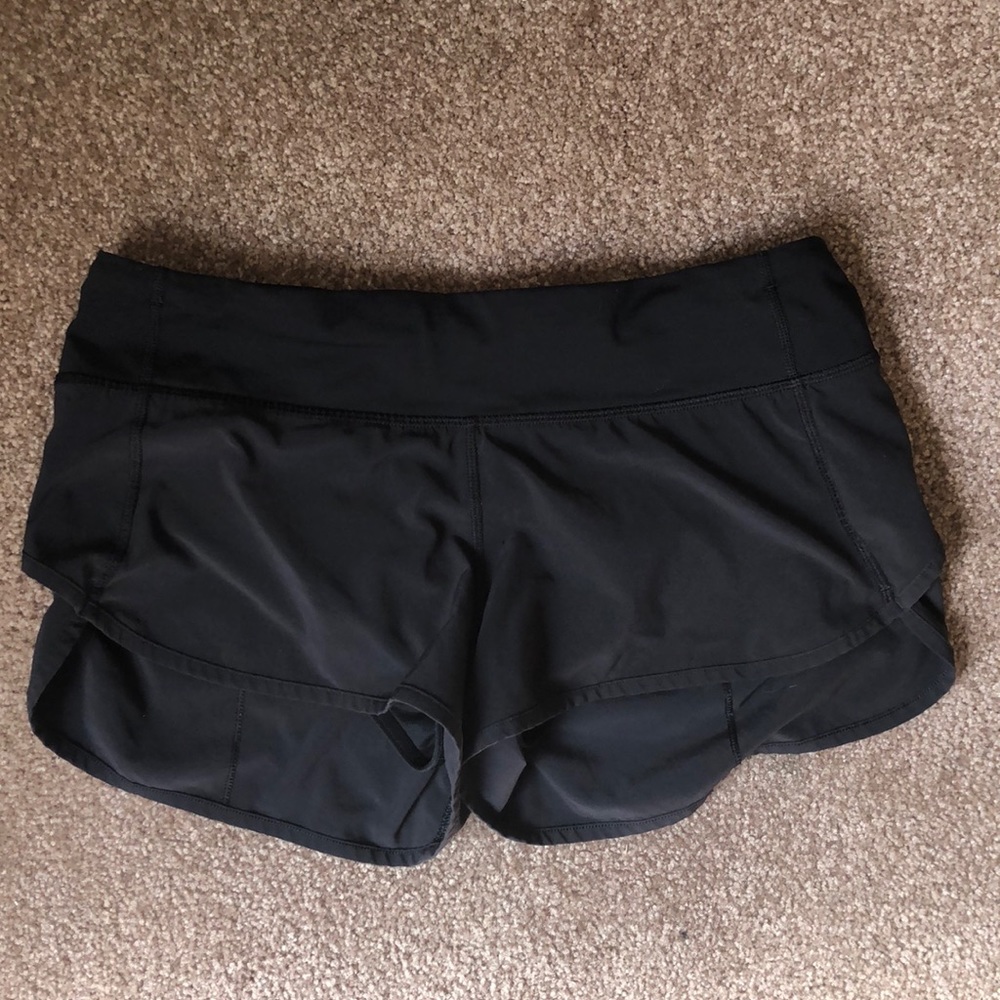 Lulu lemon speed short